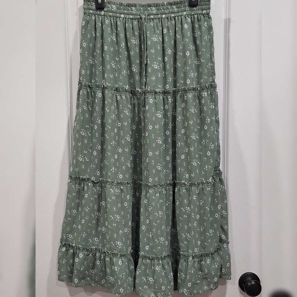 Madewell Sage Green Floral Tiered Maxi Skirt